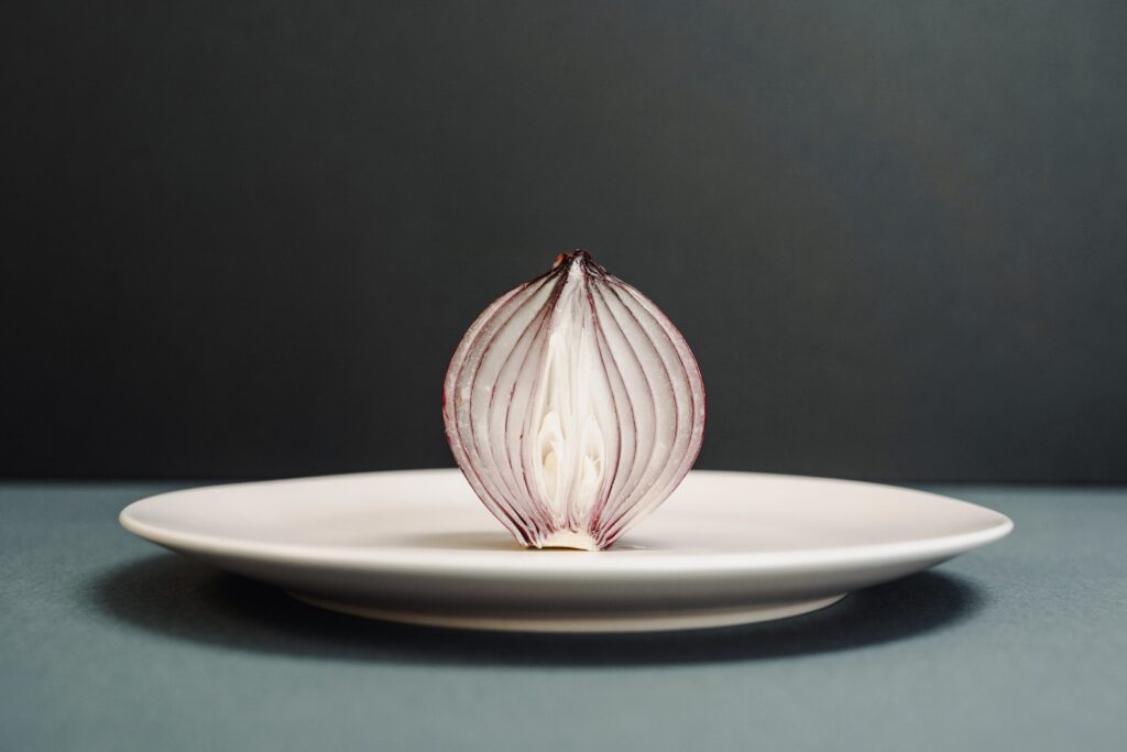Can Onion Juice Really Regrow Hair? The 2002 Study Explained
